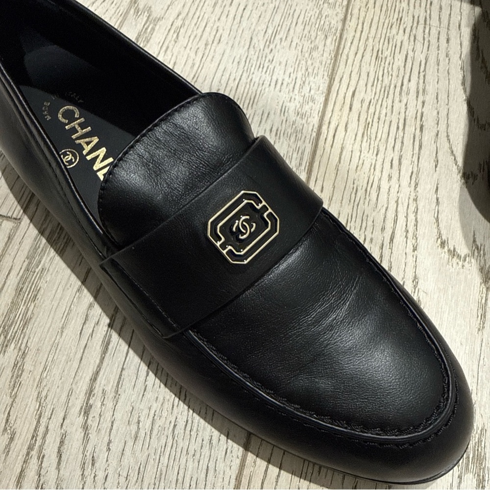 CHANEL women’s  Black Leather Slip-On Loafers - Picture 8 of 10
